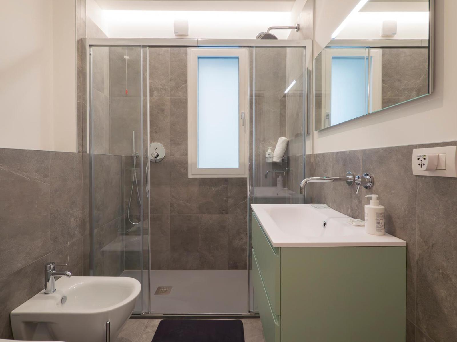 Crovato's Palace - Design E Comfort Nel Cuore Di Apartment Mailand